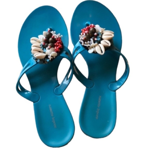 Nanette Lapore size 10 blue jelly flip flops embellished with shells & beads - Picture 7 of 9